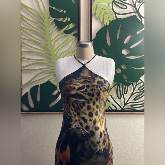 ASOS DESIGN halterneck maxi slip dress in animal
placement print NWT - Picture 9 of 10
